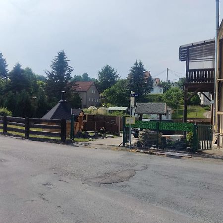 Ferienwohnung 2 Am Hofladen Hellendorf Bad Gottleuba-Berggiesshuebel Luaran gambar