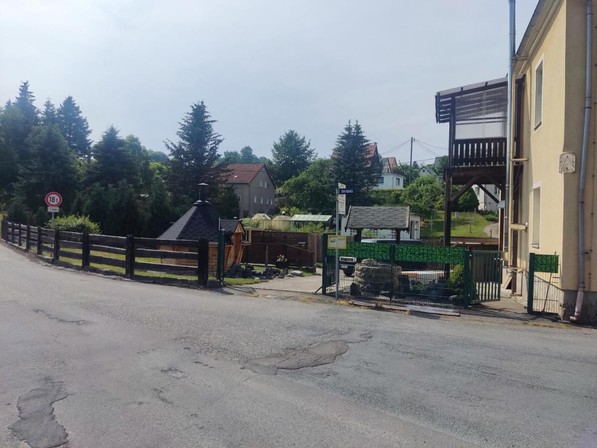 Ferienwohnung 2 Am Hofladen Hellendorf Bad Gottleuba-Berggiesshuebel Luaran gambar
