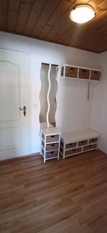Ferienwohnung 2 Am Hofladen Hellendorf Bad Gottleuba-Berggiesshuebel Luaran gambar